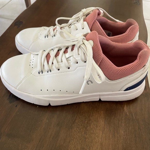 On Cloud ,The Roger Advantage - Picture 7 of 8